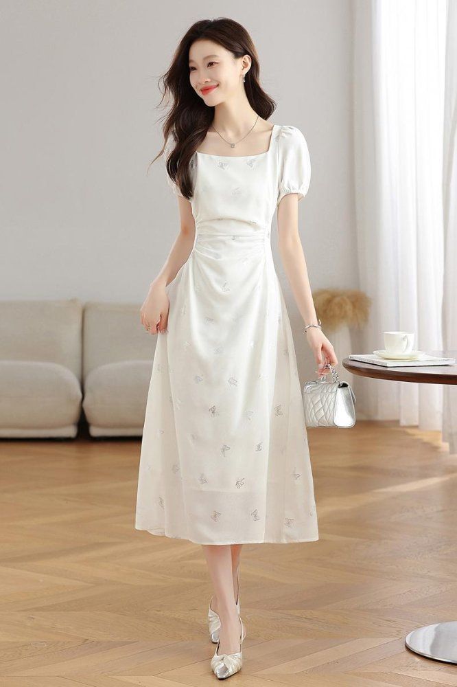 스퀘어넥 퍼프소매 나비 프린트 셔링 롱 원피스 A라인 봄 여름 하객룩 데이트룩 화이트 - 상세 이미지 5