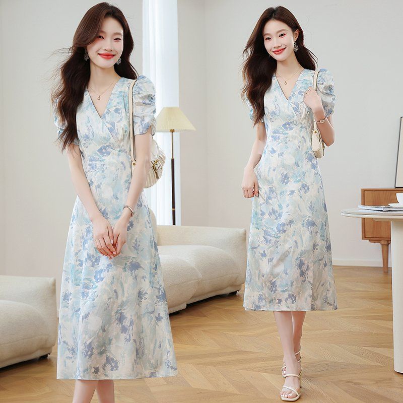브이넥 퍼프소매 나염 롱 원피스 허리 스트랩 A라인 봄 여름 하객룩 데이트룩 스카이블루 - 상세 이미지 2