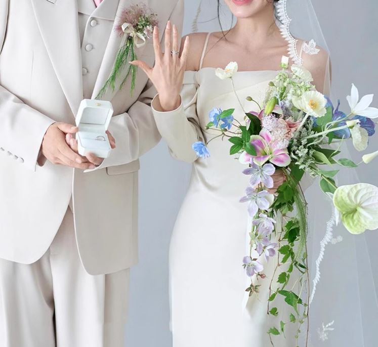 민소매 오프숄더 스몰웨딩 스냅촬영 머메이드 셀프웨딩드레스 - 상세 이미지 3