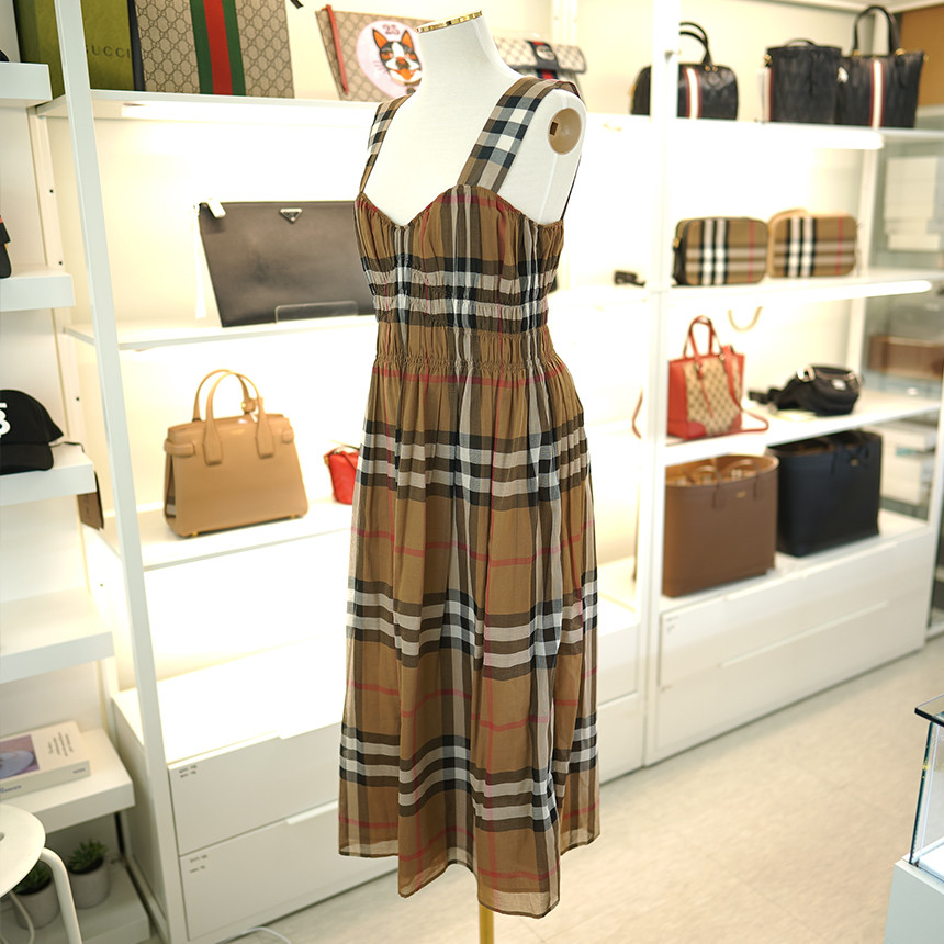 Checked Dress Burberry Green Dress Burberry Clear Brim Check Baseball Cap, $420 Nordstrom Lookastic Checked Dress Burberry Green Dress Burberry Clear Brim Check Baseball Cap, $420 Nordstrom Lookastic