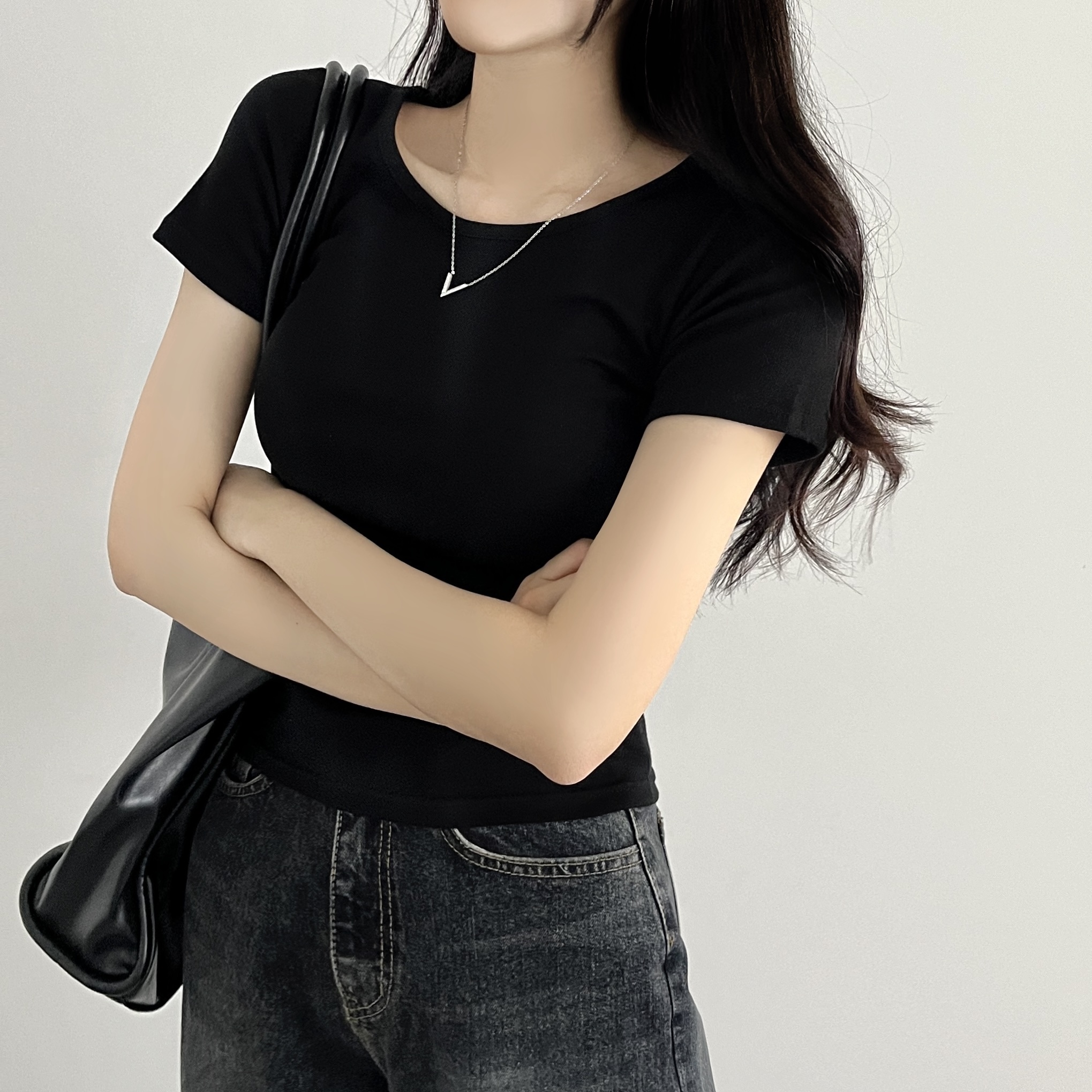 레이어드 흰티 세미크롭 여자 반팔티 이너 티셔츠 블랙, FREE(One size)