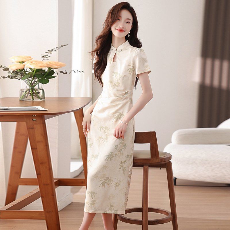 봄 여름 뉴 차이니즈 스타일 치파오 반팔 미디 롱 원피스 만다린카라 H라인 하객룩 살구색 - 상세 이미지 3