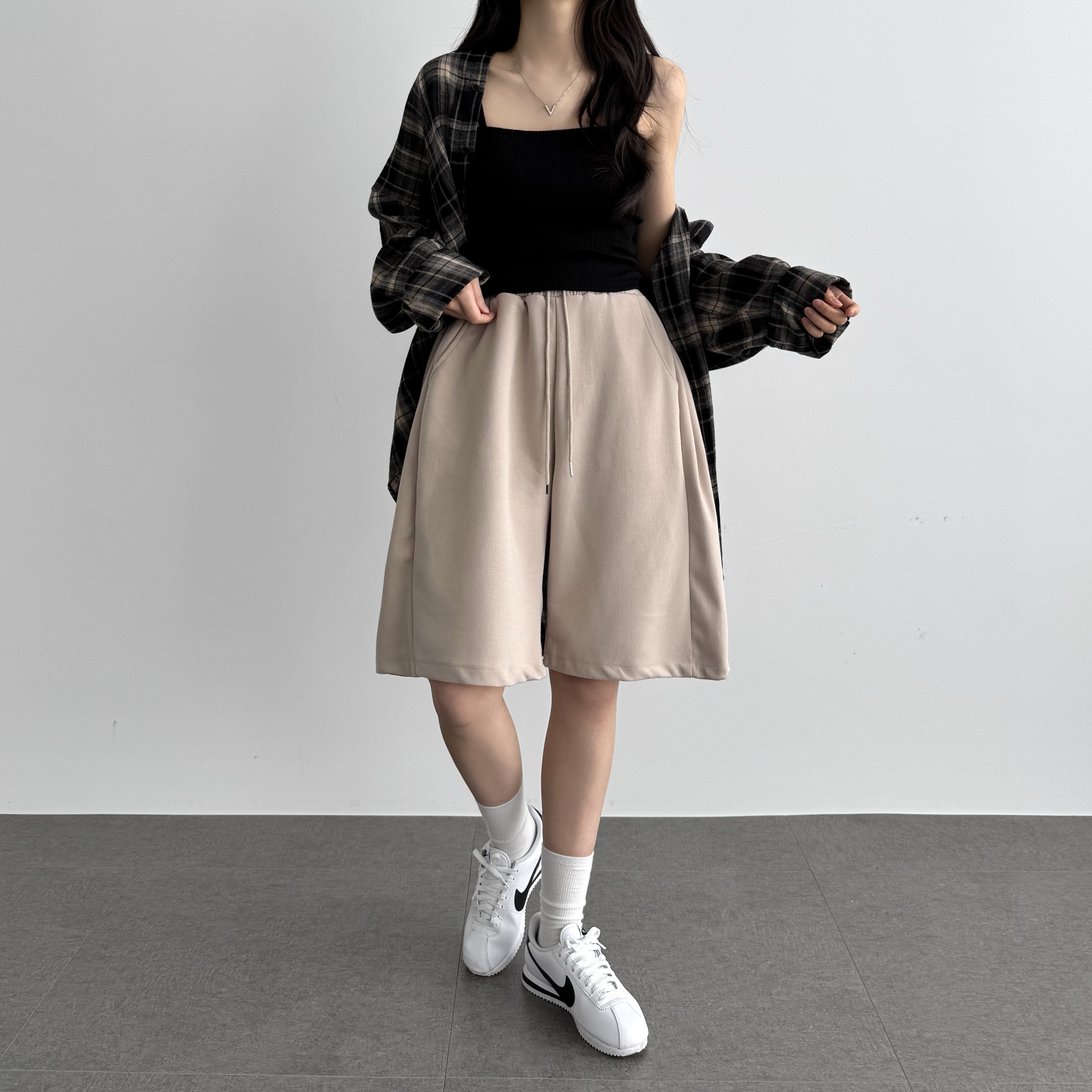 와이드 버뮤다 팬츠 5부 여성 반바지 밴딩 와이드 팬츠 베이지, FREE(One size)