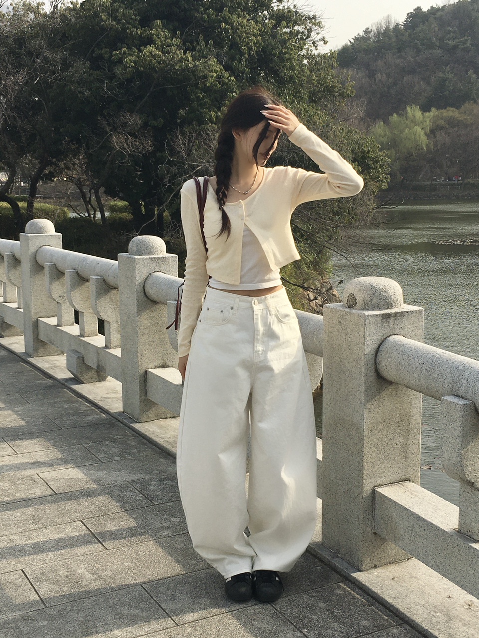 스프링 펀칭 투버튼 크롭 가디건 (4color) 상세 이미지 8
