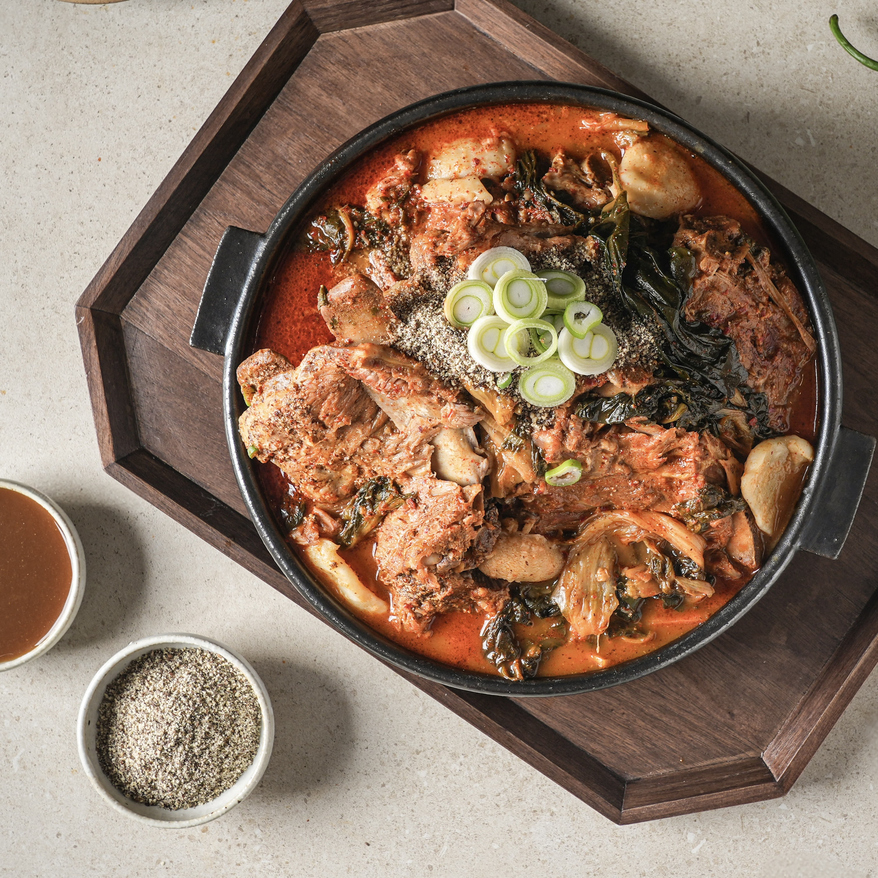 국산100 목뼈 리얼 뼈해장국 소분1kg 1팩수제 시래기/우거지 감자탕 밀키트 아차산산아래 이미지 3