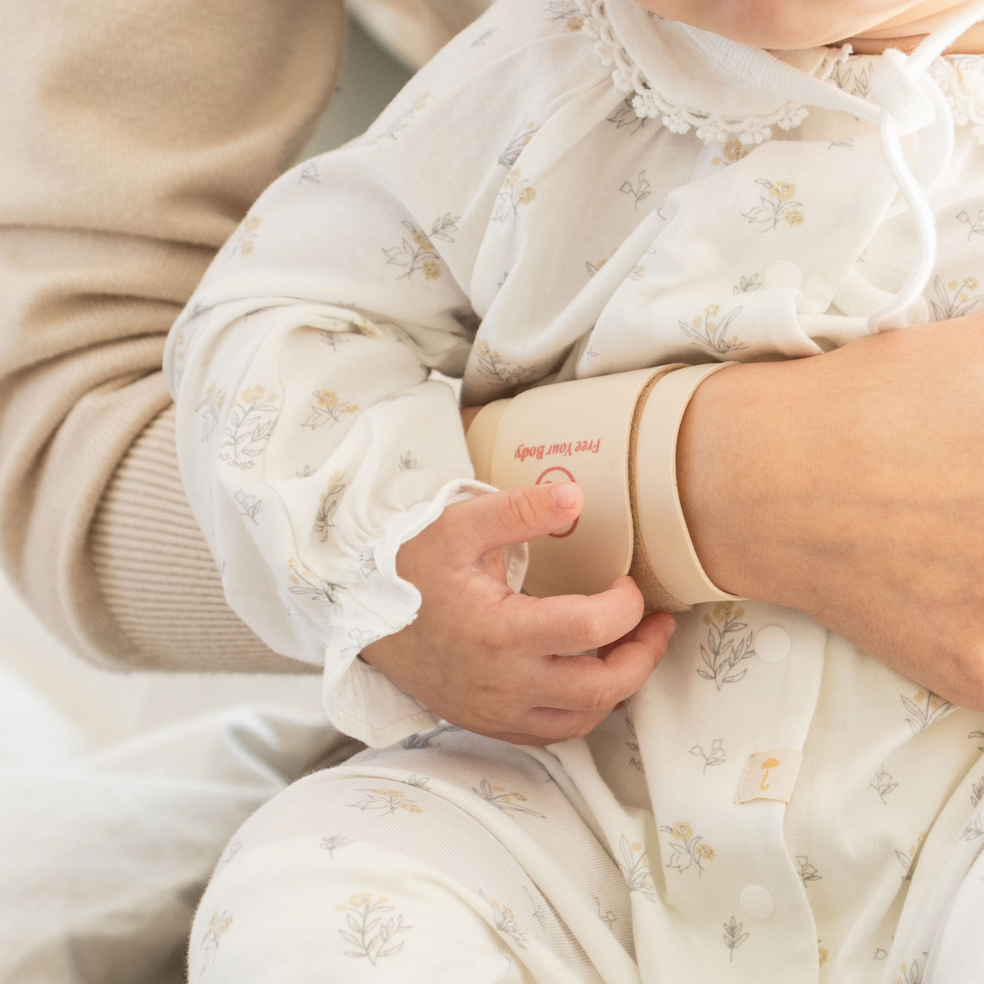 레스티맘 손목보호대 1개입 임산부 산후 산모 출산 육아 2가지 착용법