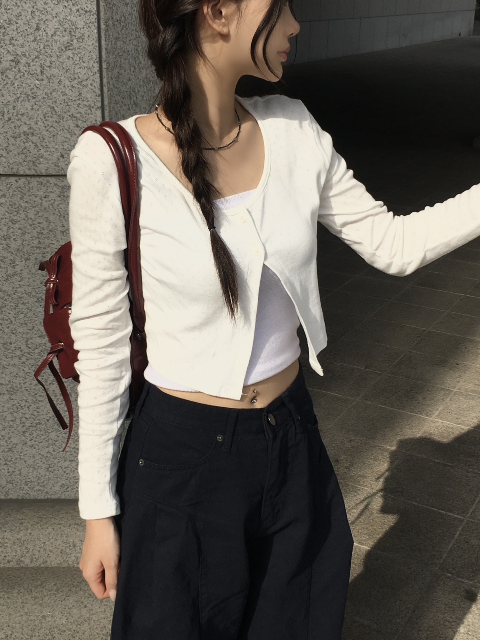 스프링 펀칭 투버튼 크롭 가디건 (4color) 상세 이미지 2