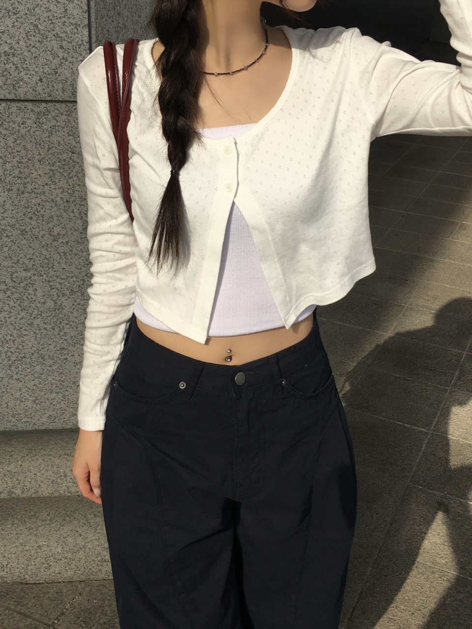 스프링 펀칭 투버튼 크롭 가디건 (4color) 상세 이미지 4