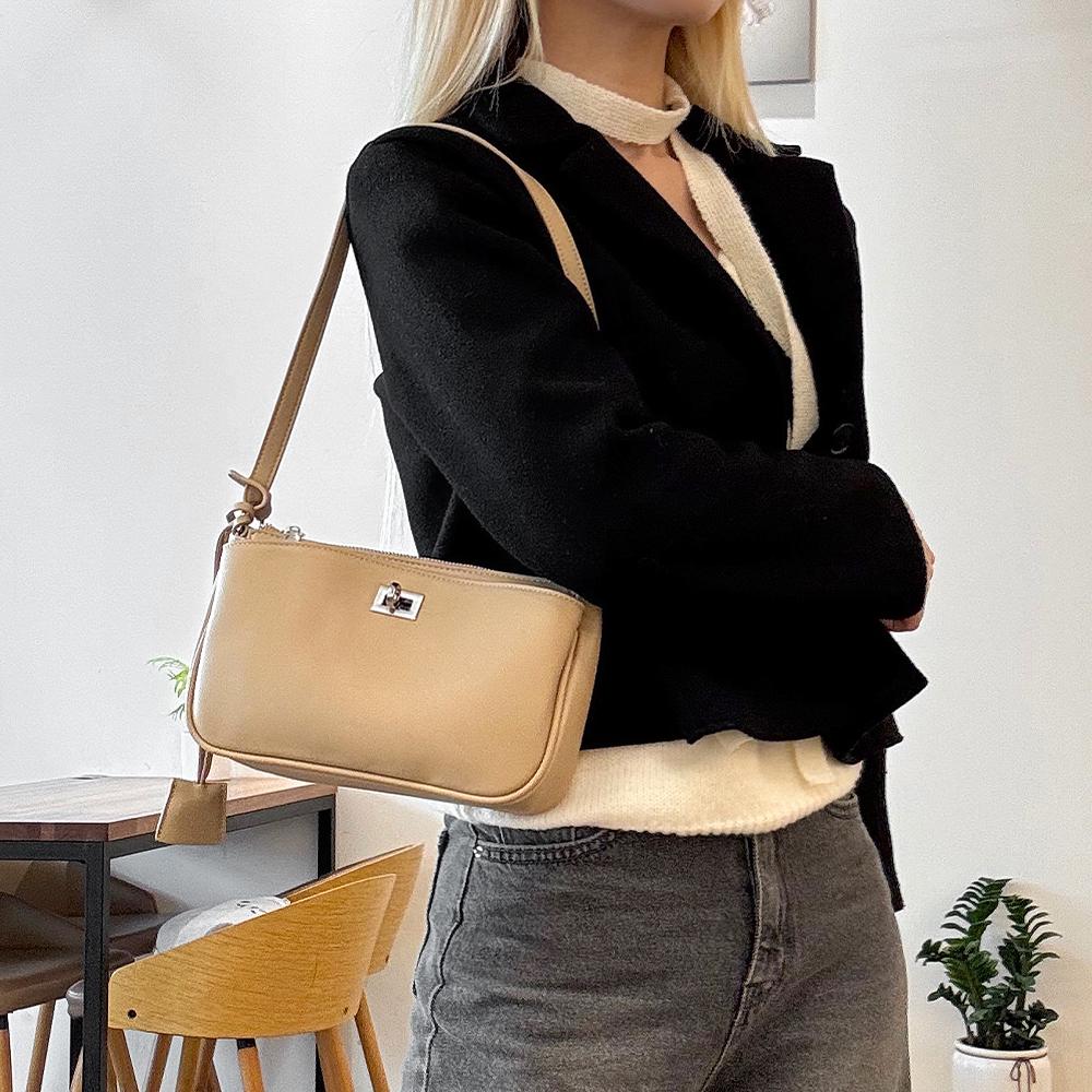 프롬헤븐 버실더 레더 버클 데일리 토트 숄더백 - 메인 이미지
