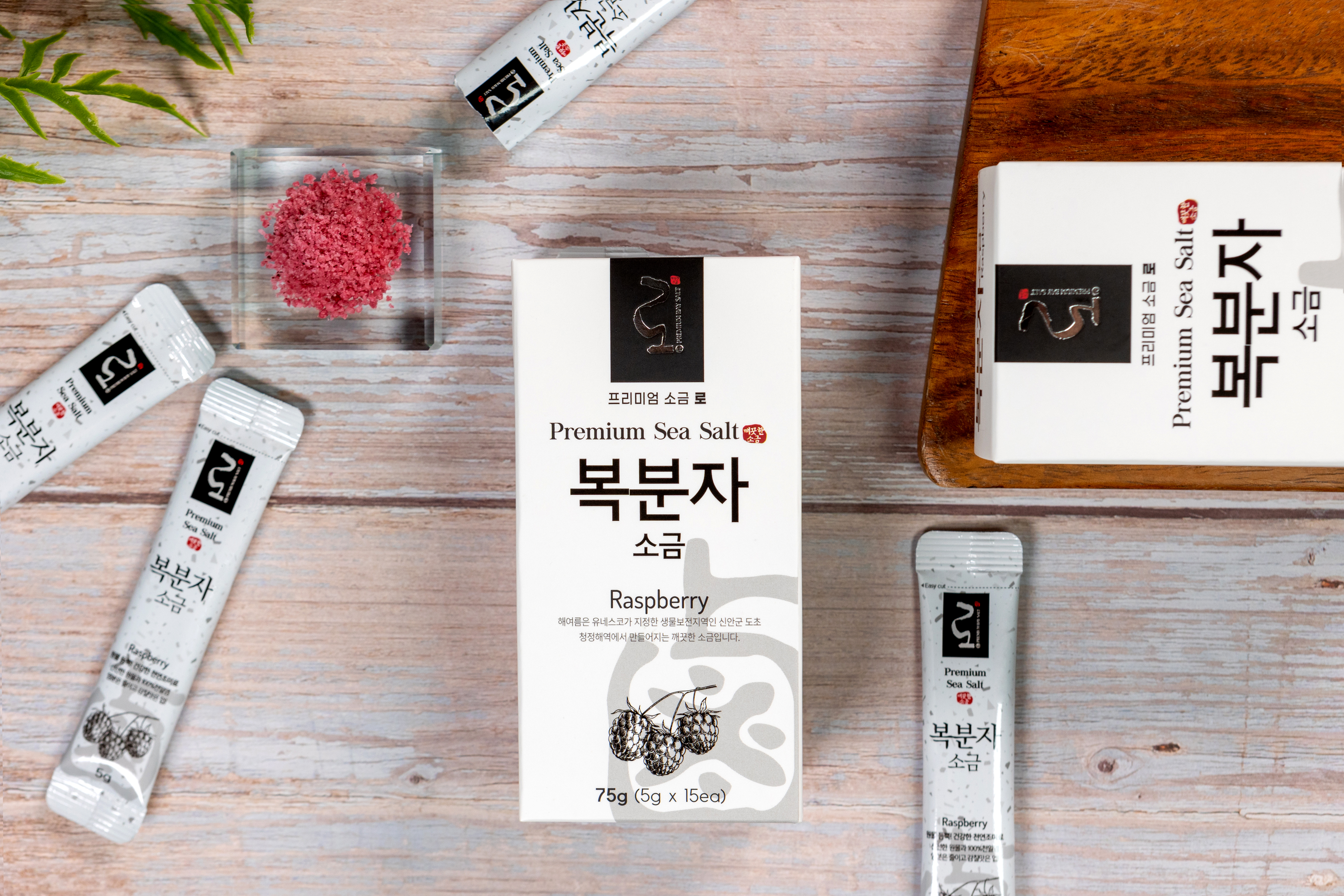 (천일염) 해여름 프리미엄 스틱 소금 (15개입) 10종 모음전 - 트러플 굴 해삼 흑마늘 복분자 감귤 멸치 새우 버다새멸 미네랄 - 상세 이미지 5