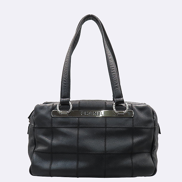 Chanel(샤넬)  A26135 블랙 소프트 캐비어스킨 스티치 볼링 숄더겸 토트 닥터백 : 고이비토