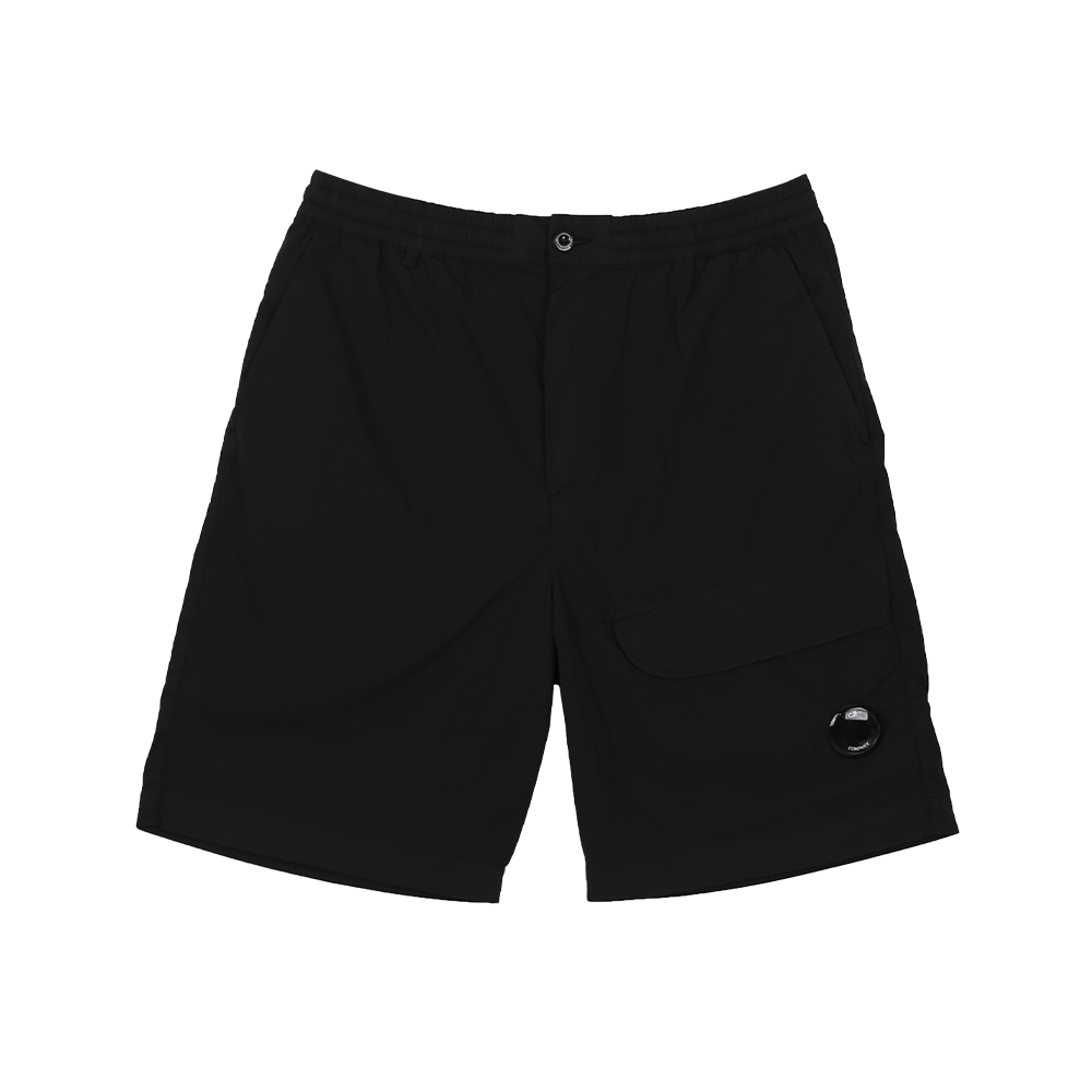 CP컴퍼니 렌즈 카고 쇼츠 팬츠 18CMBE172A 006439G 999 (2025 S/S) SIZE 48 - 상품 이미지
