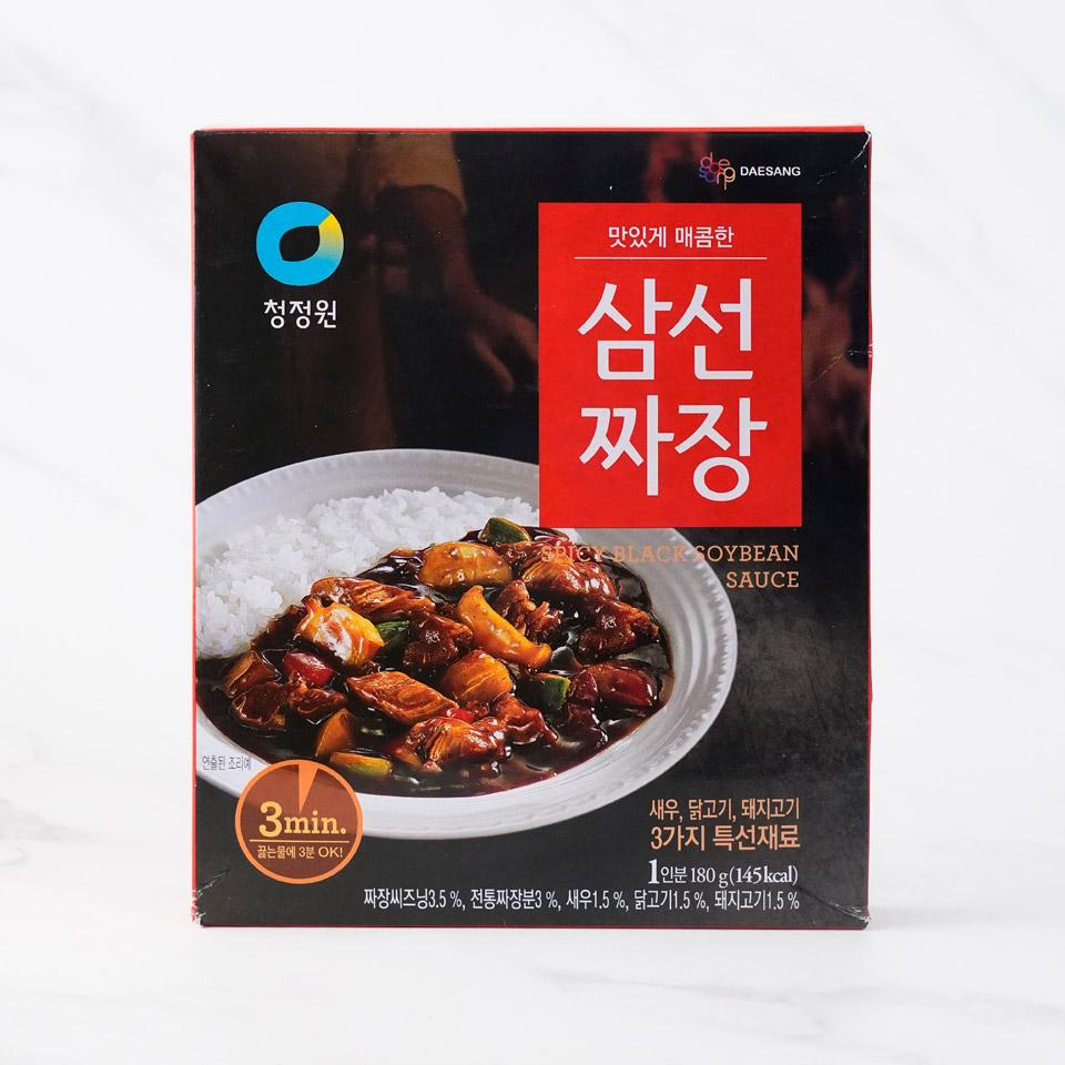 메가마트 대상 청정원 맛있게 매콤한 삼선짜장 180g - 메인 이미지