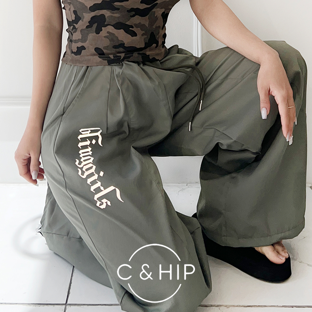 힙 루즈핏 고딕 스카치 야광 오버핏 트랙 와이드팬츠 (카키/블랙) - 상세 이미지 4