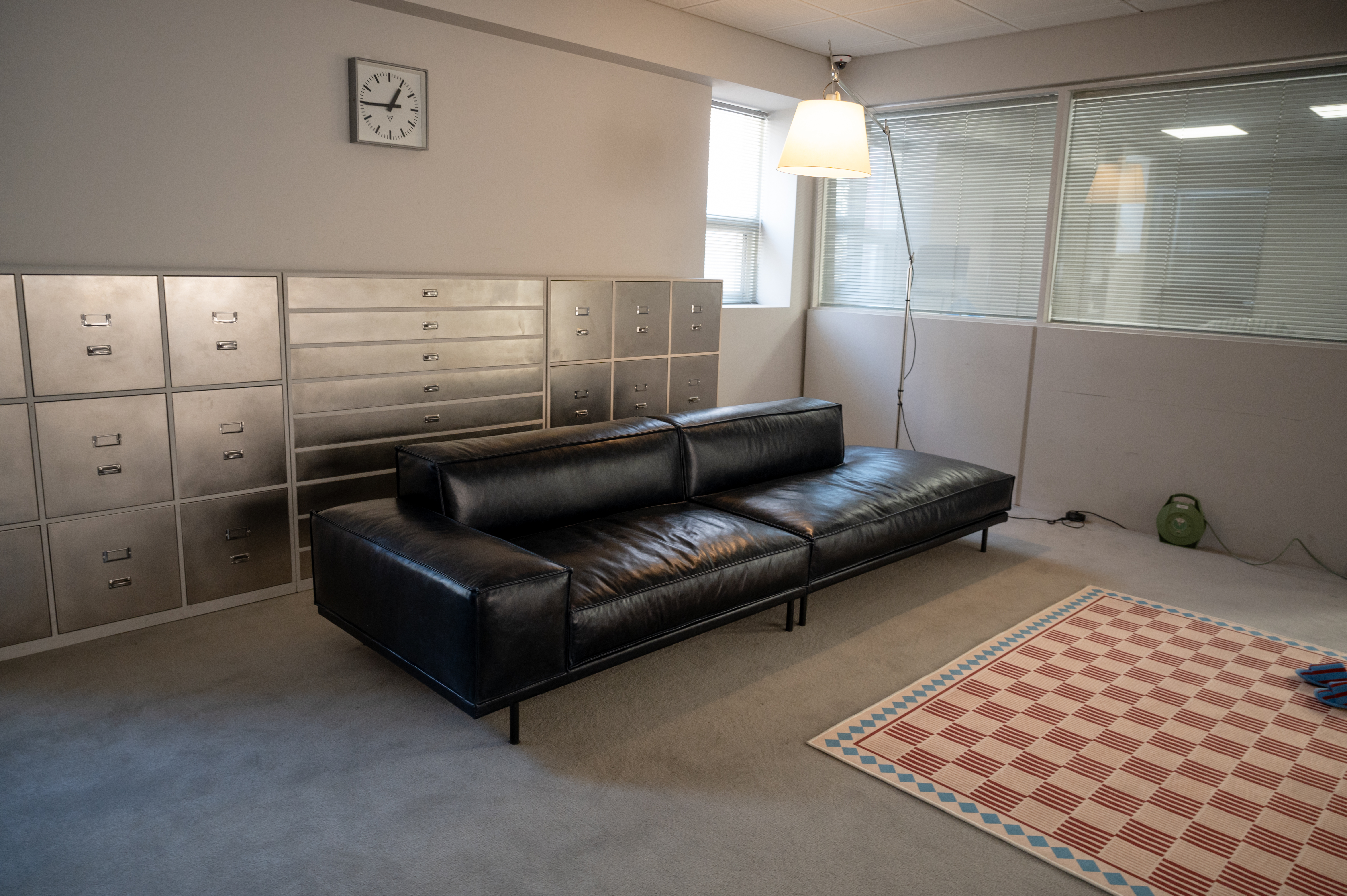 옐로우라이트 PH 27 이태리 내추럴 통가죽 천연면피 전체가죽 모듈소파 A+F 카우치