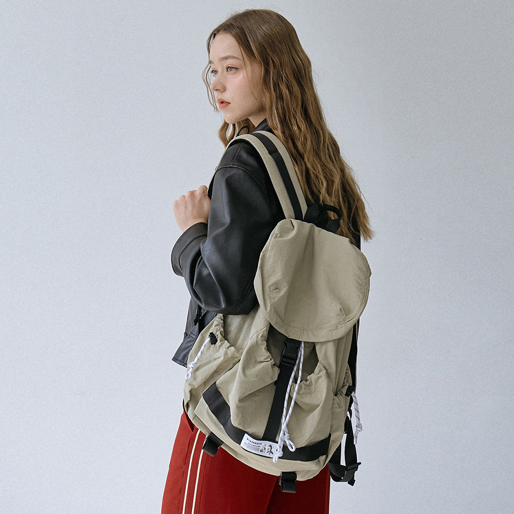 [비아모노] 트루비 스트링 럭색 여행용 보부상 확장형 나일론 백팩 베이지