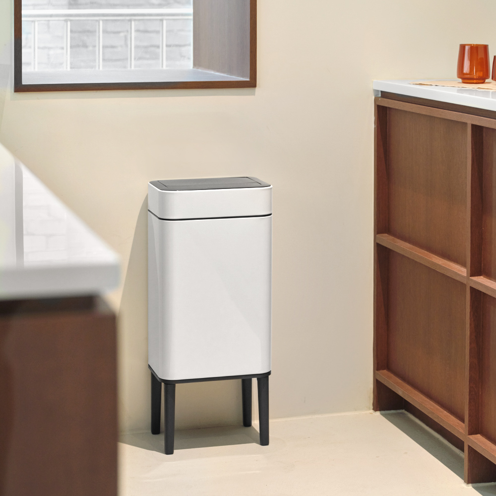 밀리 12시간마다 자동살균 430스텐 센서 휴지통 20L 화이트 제품 이미지