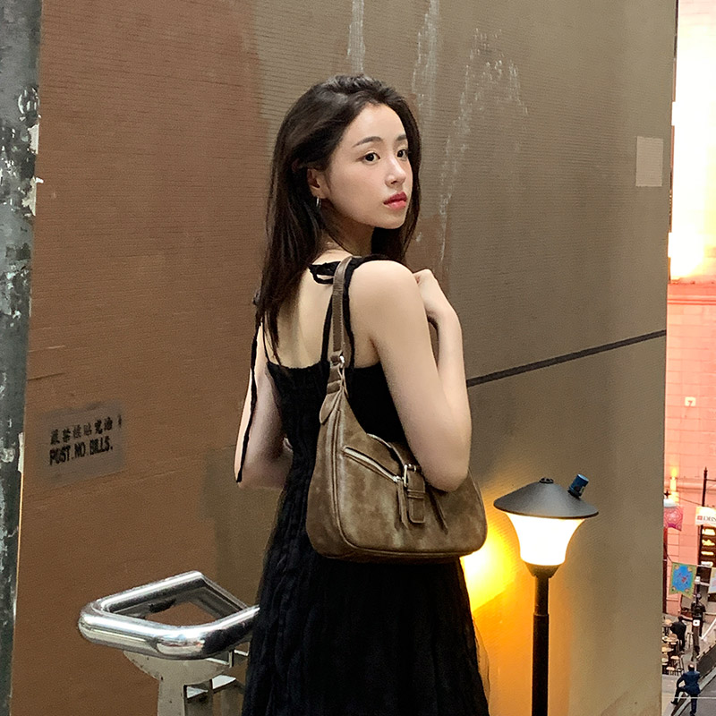 바론 버클 빈티지 레더 미디움 숄더백 bg1880 - 상세 이미지 2