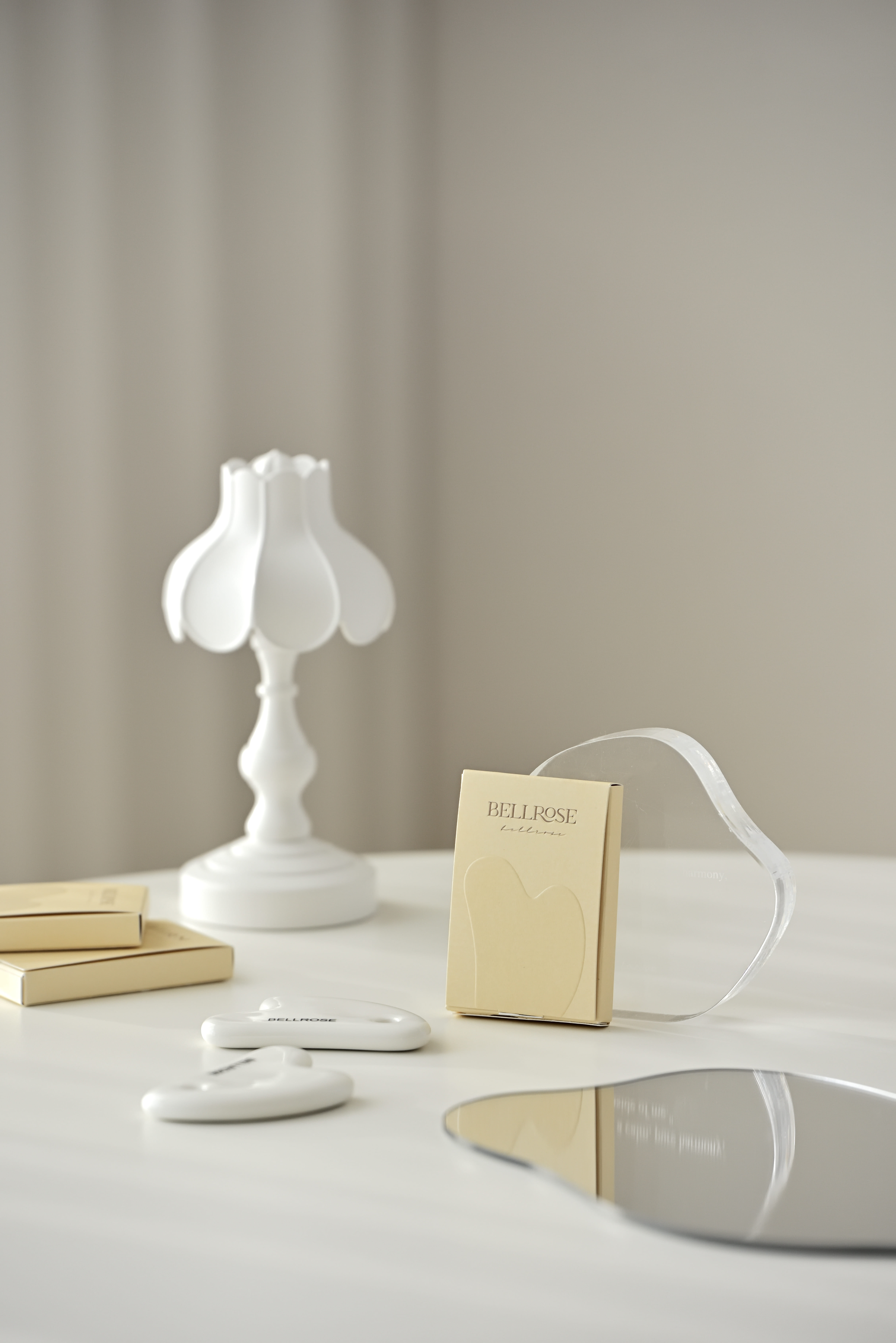 국산 괄사 마사지 마사지기 세라믹 얼굴 두피 하트 벨로즈 화이트