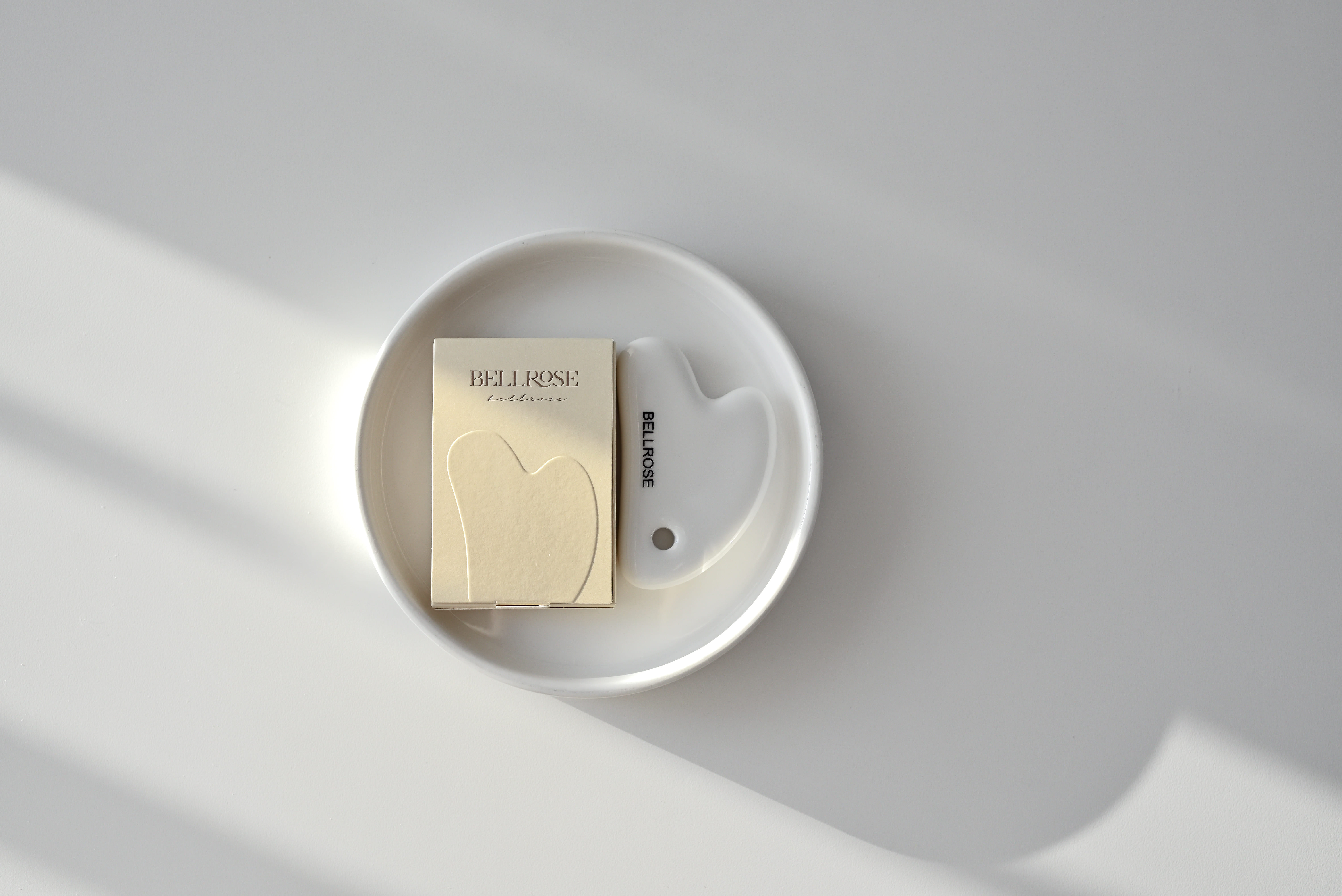 국산 괄사 마사지 마사지기 세라믹 얼굴 두피 하트 벨로즈 화이트