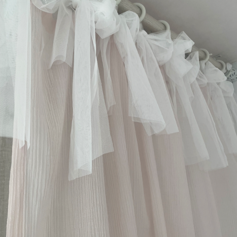 디뮤어 핑크&화이트 포인트망사 커튼