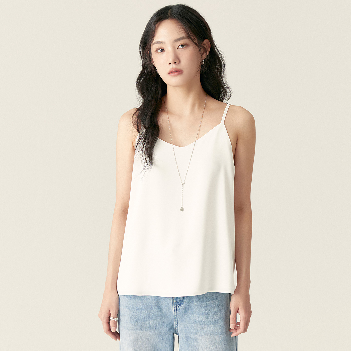 로엠 베이직 나시 블라우스 RMBNF24R01