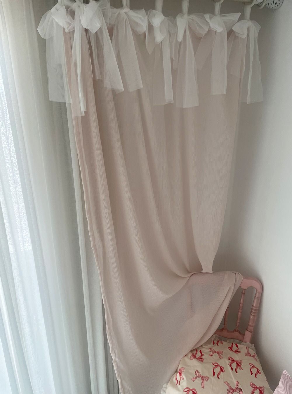 디뮤어 핑크&화이트 포인트망사 커튼