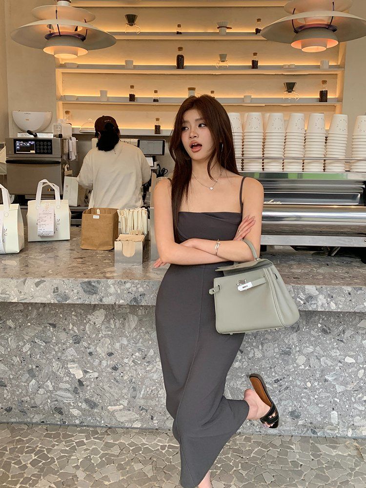 봄 여름 데일리 하객룩 데이트룩 스퀘어넥 끈나시 백리스 포켓 H라인 롱원피스 베이지 차콜 - 상세 이미지 4