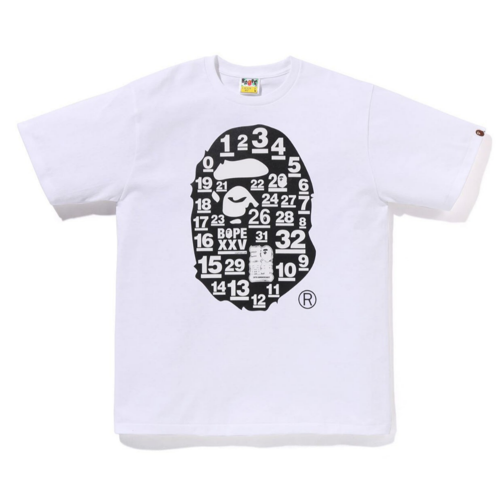베이프 반팔티 A BATHING APE 32ND ANNIV. BIG APE HEAD TEE 4월 신상 1L20-110-023 - 메인 이미지