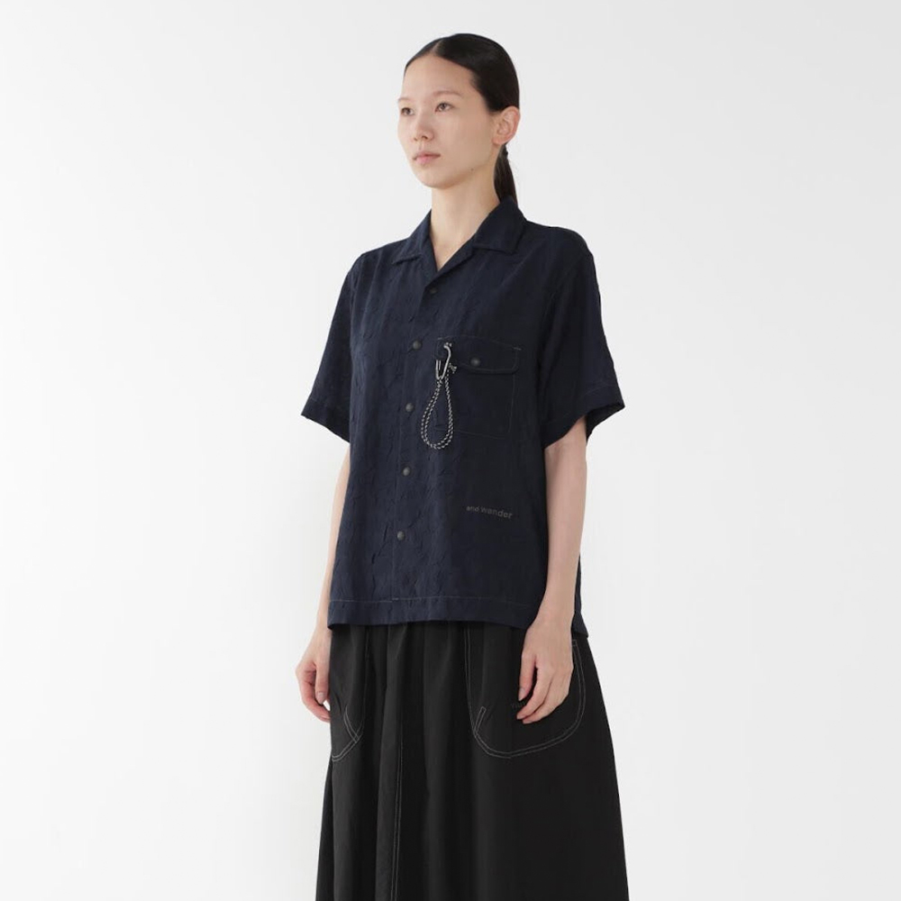 앤드원더 셔츠 washer pleated open SS shirt 25SS 남녀공용 5745183067 - 상세 이미지 3