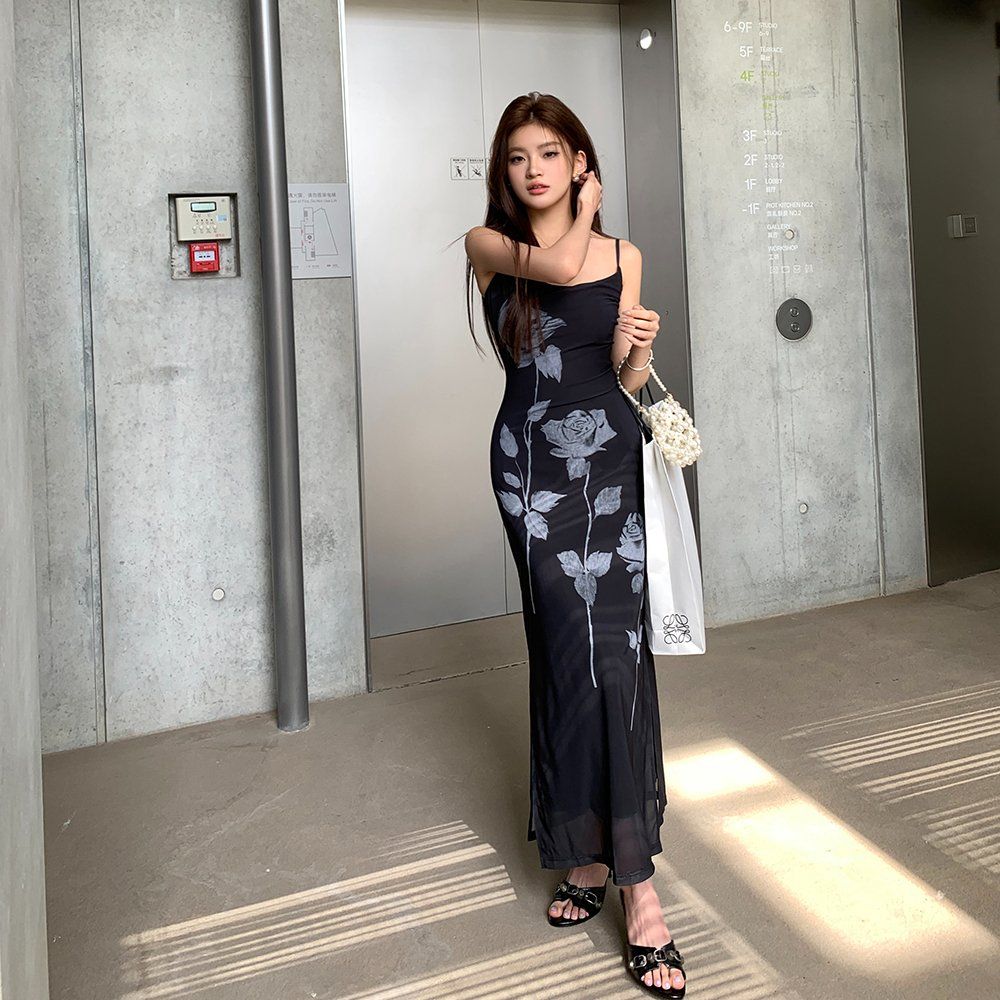 봄 여름 로즈 프린트 백리스 끈나시 슬림핏 쉬폰 맥시 롱 원피스 블랙 - 상품 이미지