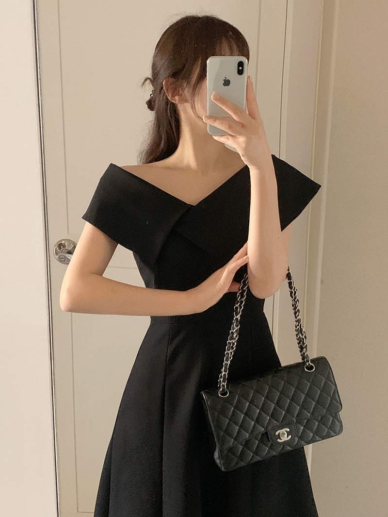 와이드카라 슬리브리스 슬림핏 미디 원피스 하객룩 - 상품 이미지
