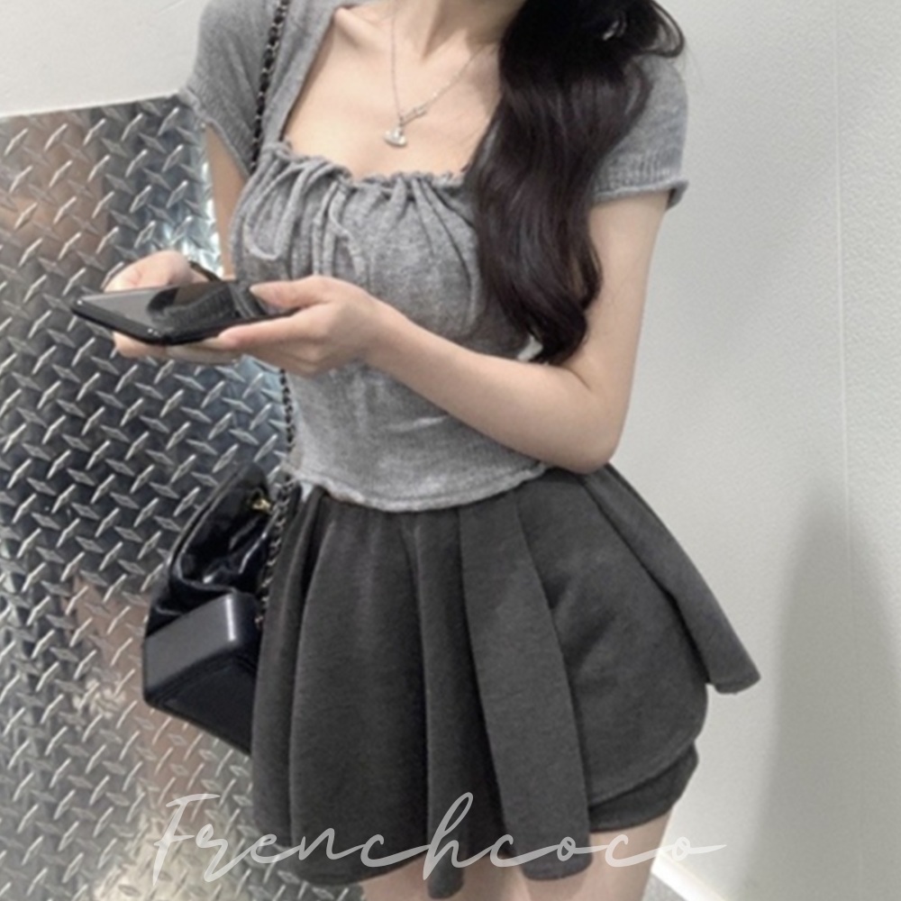 프렌치코코 스퀘어넥 리본 반팔 슬림핏 딱붙는 크롭티 몸매부각 - 상품 이미지