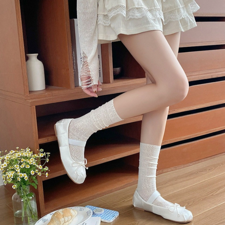 에브리디 여성 레이스 패턴 양말 장목 긴목 루즈삭스 모니카 3종세트 - 상품 이미지