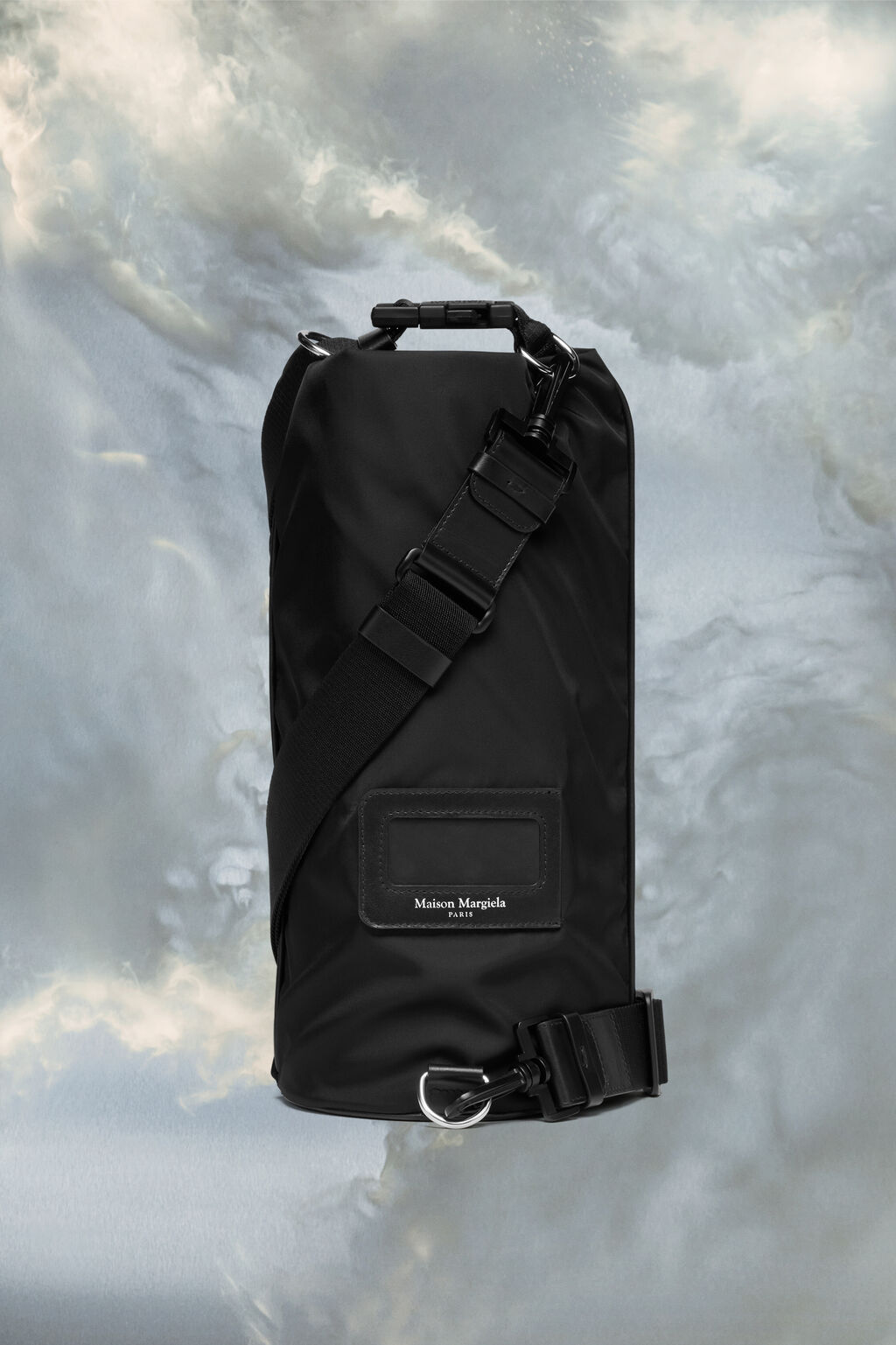 메종 마르지엘라 토트백 하이테크 롤업 백 High Tech Roll Up Bag SB2WA0005P6763T8013 - 상세 이미지 4