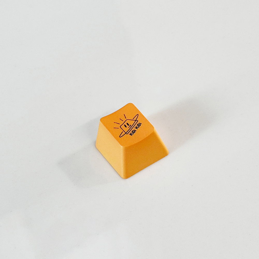 키캡디자인 키디 시그니쳐 키캡 R4 1U ESC PBT OEM 포인트키캡 기계식키보드 굿즈 - 메인 이미지
