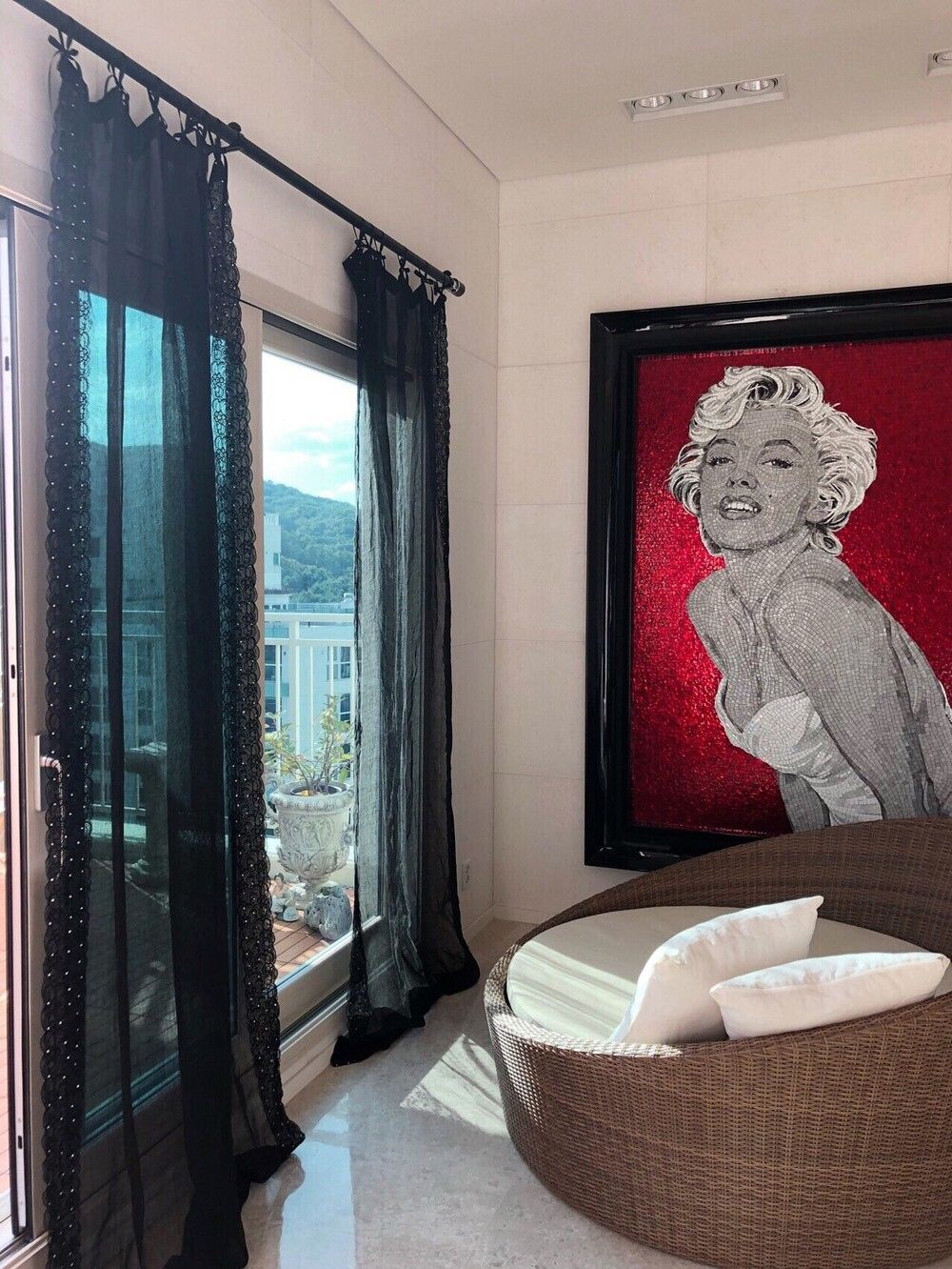 디뮤어 이사벨 블랙&블랙 커튼 140x240cm - 상세 이미지 2