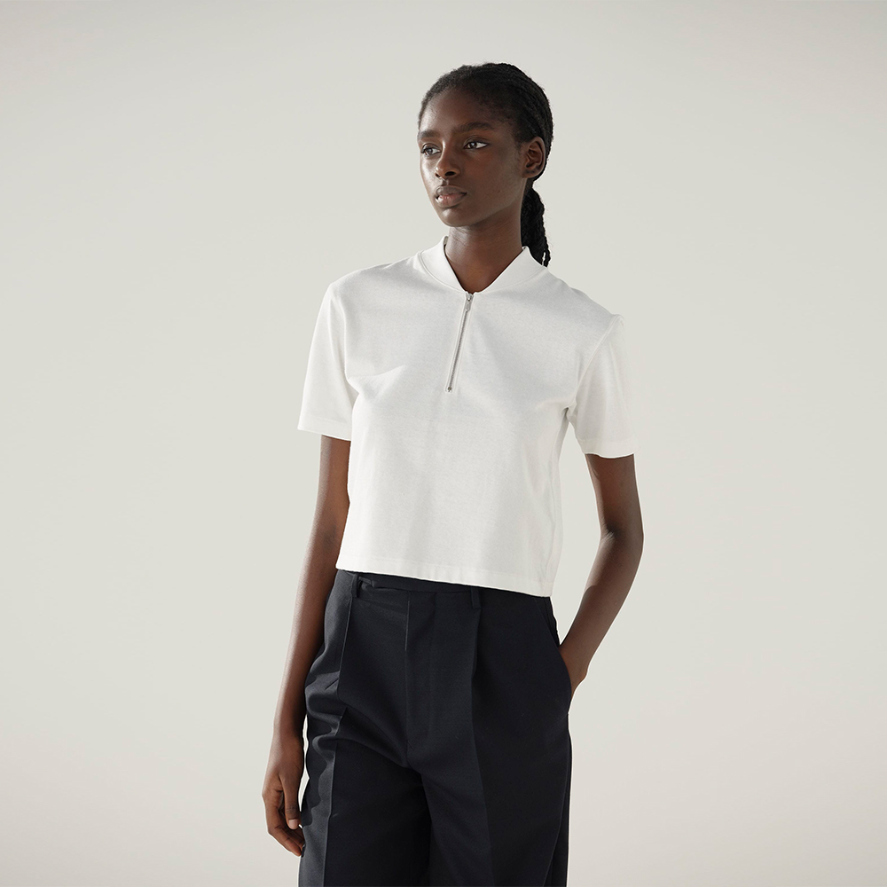오라리 우먼즈 반팔 COTTON SLUB RAYON PLAITING HALF ZIP TEE 25SS 크롭티 - 상세 이미지 4