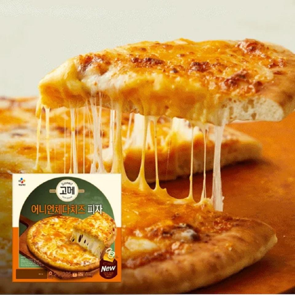메가마트 CJ 고메 어니언체다치즈 피자 325G - 상세 이미지 2