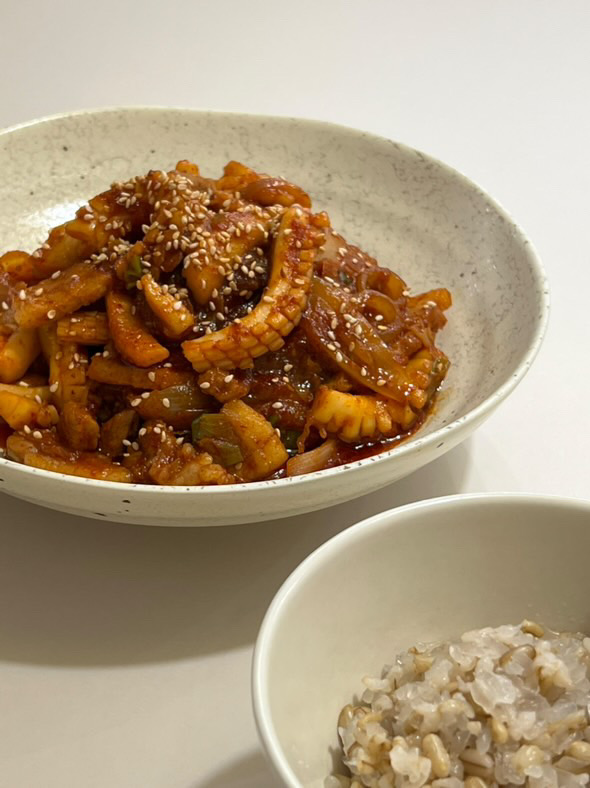 델리츠 냉동 오징어채 700g 탈피 칼집 급속동결 손질오징어 솔방울 귀채 - 상세 이미지 3