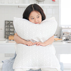 시온 듀라론 베개커버 쿨 시원한 여름 냉감 아이스 쿨링 50x70 솔직 후기 | 실제 배치 사진 포함 - 상품 이미지 1