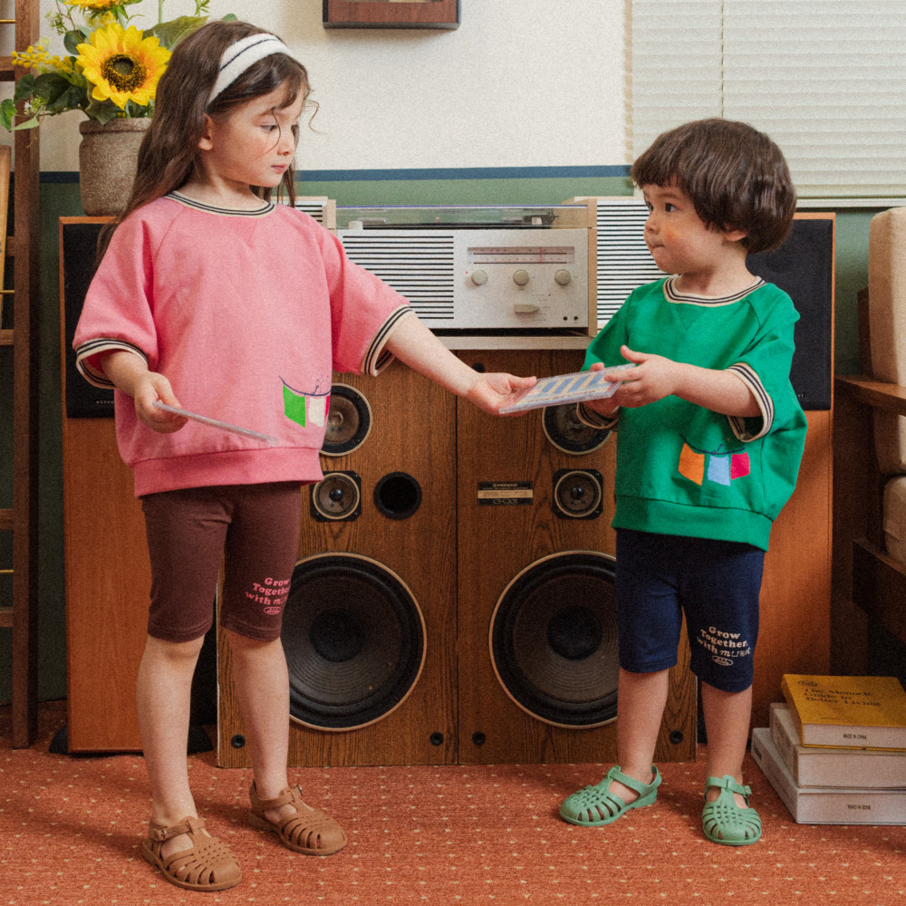 오우아스튜디오 아이 여름 상하의세트 반팔 맨투맨 레깅스 세트 등원복 2color
