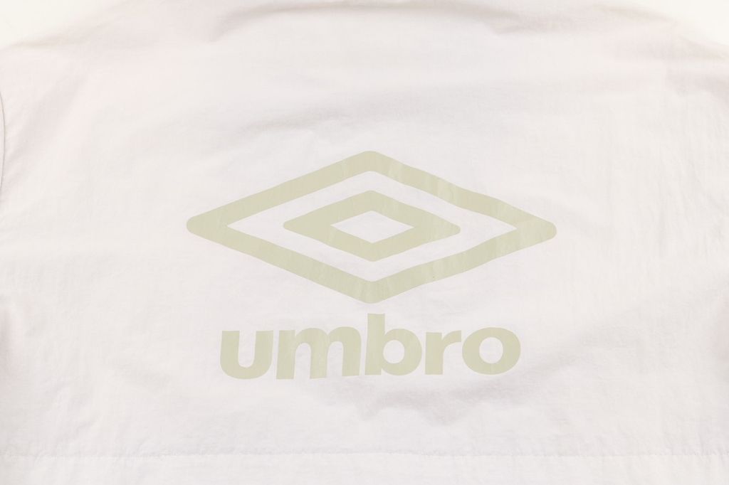 UMBRO 엄브로 빅로고 우븐 아노락 남성 - M : 빈티지컬렉션