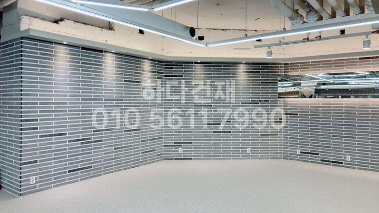 모노타일 롱와이드 진모던그레이 / 겉장 시공사례 / 하다건재