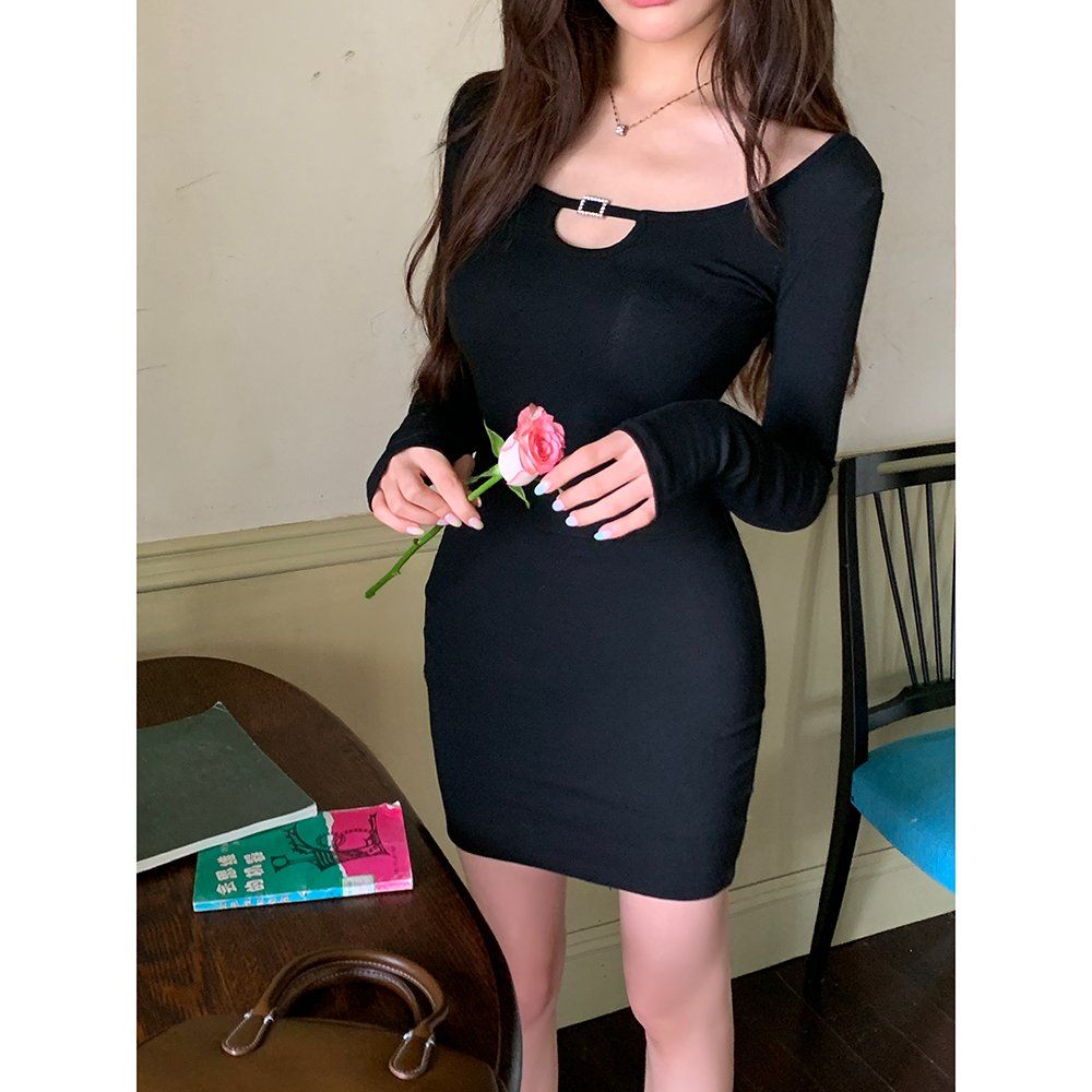 봄 가을 심플 베이직 컷아웃 스쿱넥 긴팔 슬림핏 바디컨 미니 원피스 블랙 모카 - 상세 이미지 2