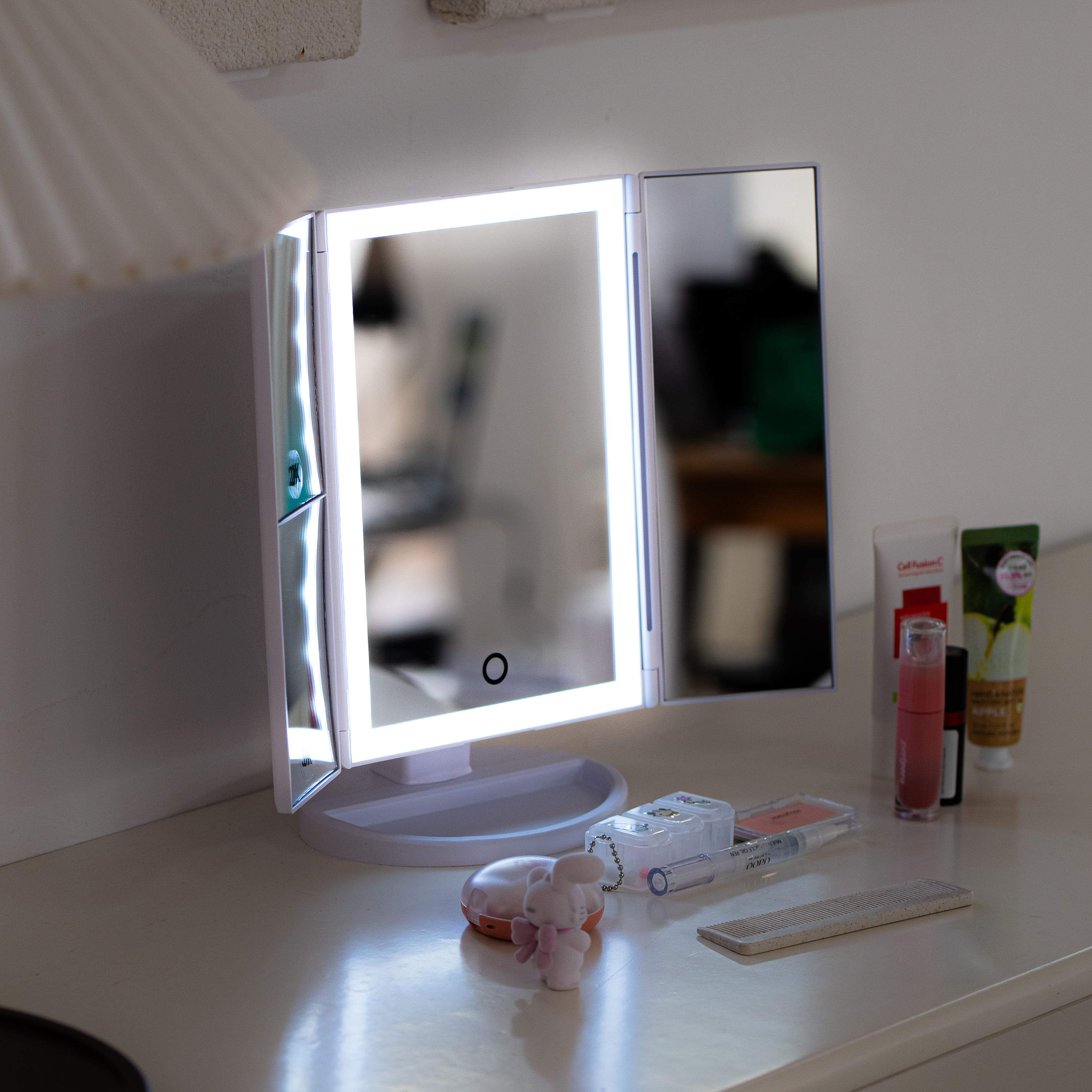 비욘드퍼니싱 폴더블 4in1 LED 라인 조명 메이크업 접이식 거울 - 상품 이미지
