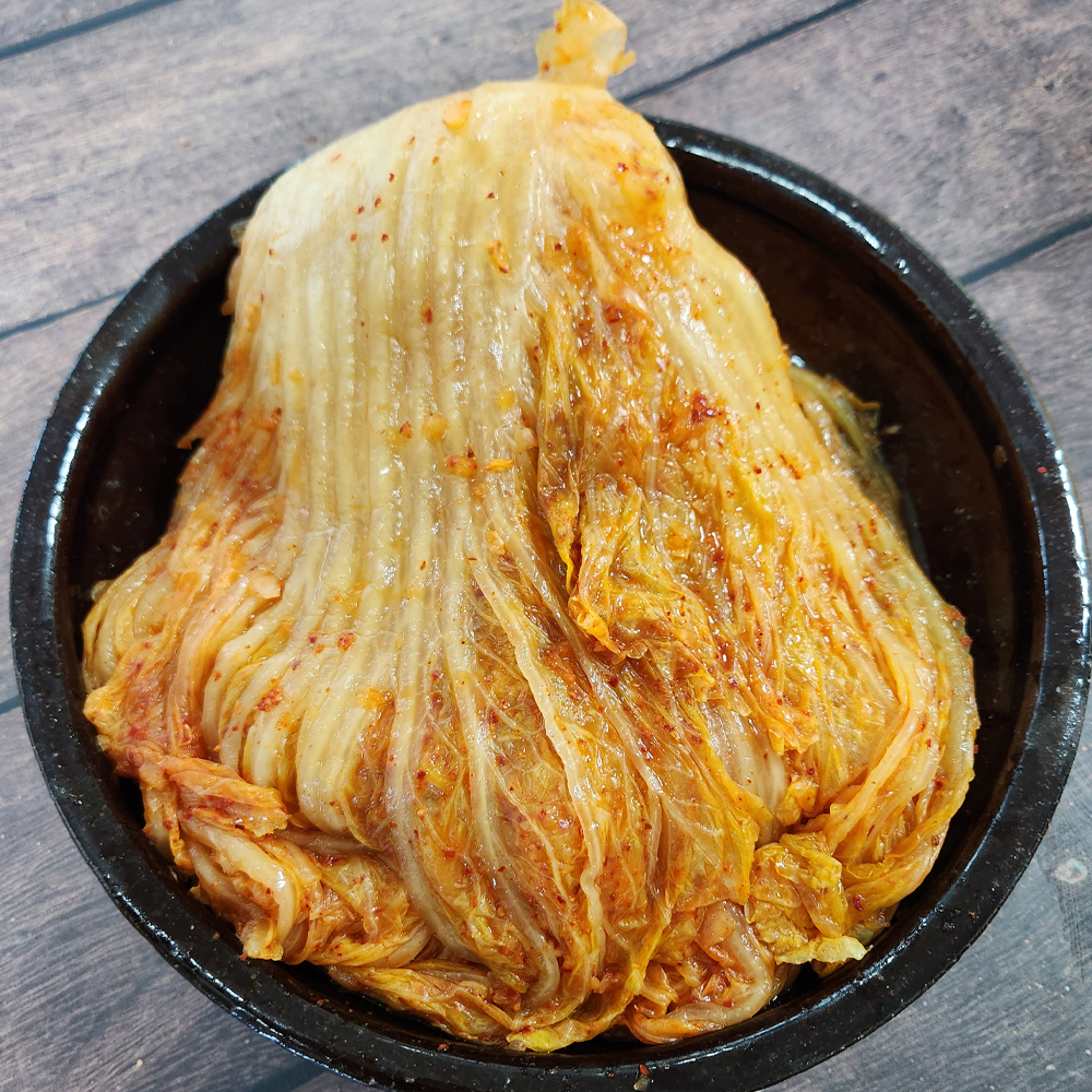 국산저온숙성 1년묵은 묵은지 신김치 익은 김치 2kg - 상품 이미지