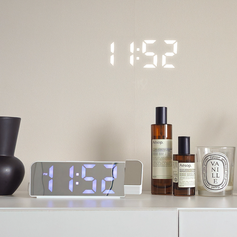 빔프로젝션 LED 탁상시계 디지털 날짜 온도 인테리어 알람시계