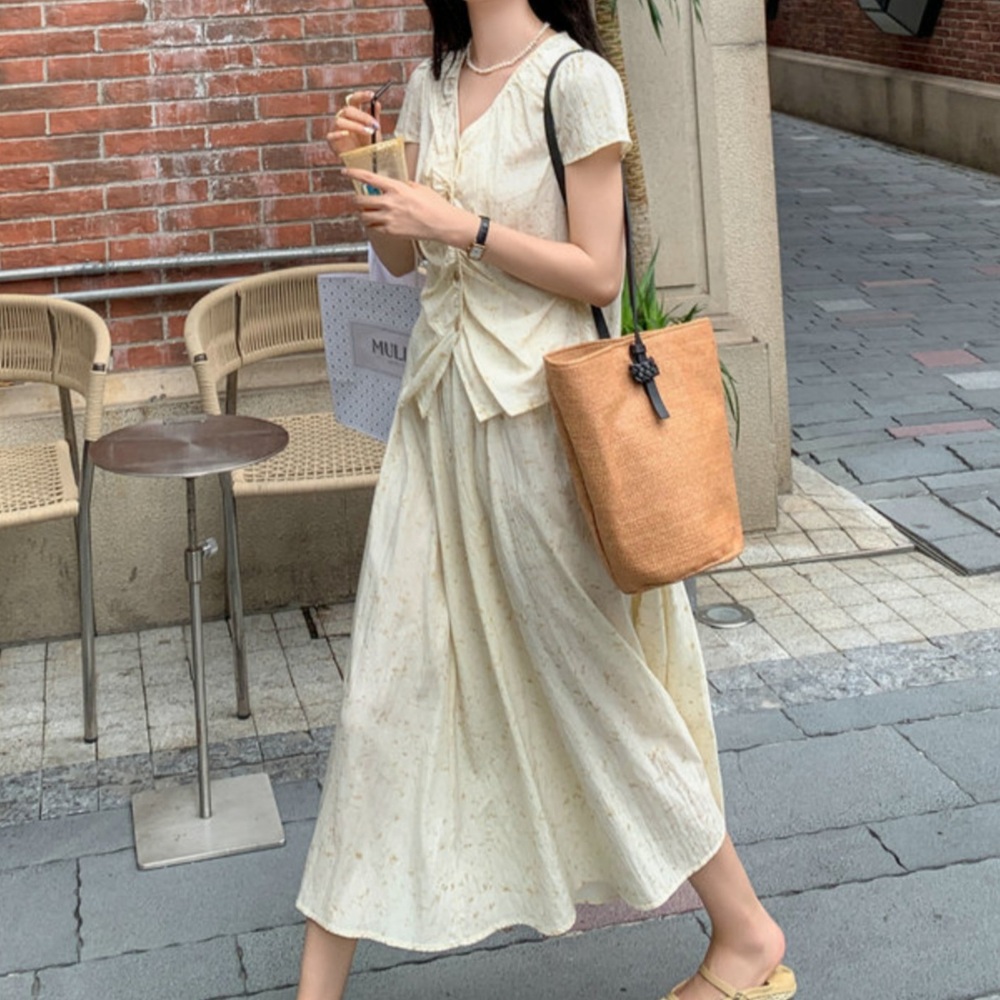 브이넥셔링반팔블라우스 롱스커트 세트 투피스 빈티지 옐로우베이지 꽃무늬패턴 여름 청순 패션 - 상세 이미지 5