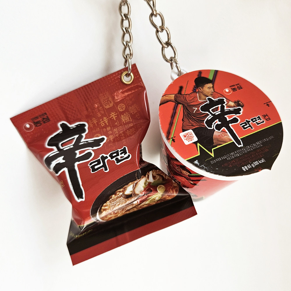 [신제품출시]귀여운 라면 과자 키링 농심 초코파이 불닭볶음면 불닭 열쇠고리 한국 간식 미국 일본 중국 베트남 선물 기념품 쓸데없는 쓸모없는